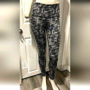 Kirkland leggings thermal size s